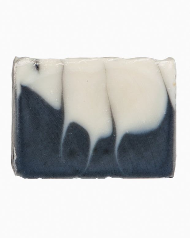 This cool and refreshing soap uses all natural ingredients, colourants, and essential oils. Annie Lake is scented with peppermint and a hint of eucalyptus and tea tree. Handmade and cured in our northern Canadian studio located in Yukon Territory.
