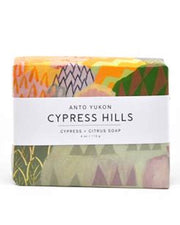Handmade and cured in our northern Canadian studio located in Yukon Territory. Featuring original Canadian artwork. 100% recyclable packaging. Coconut base, free of sulphates and parabens, all natural ingredients, colourants, and essential oils. Cypress Hills is scented with cypress, grapefruit, and a hint of lime. Vegan and cruelty free